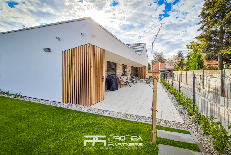 Projekty / RODINNÝ DOM FIBRA